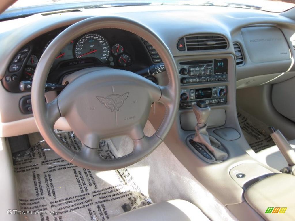 2004 Corvette Coupe - LeMans Blue Metallic / Light Gray photo #8