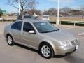 2004 Wheat Beige Metallic Volkswagen Jetta GL Sedan  photo #2