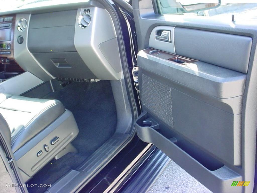 2007 Expedition EL Limited - Black / Charcoal Black photo #16