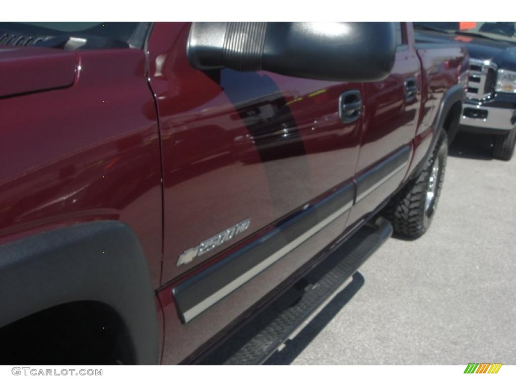 2003 Silverado 2500HD LT Crew Cab 4x4 - Dark Carmine Red Metallic / Dark Charcoal photo #23