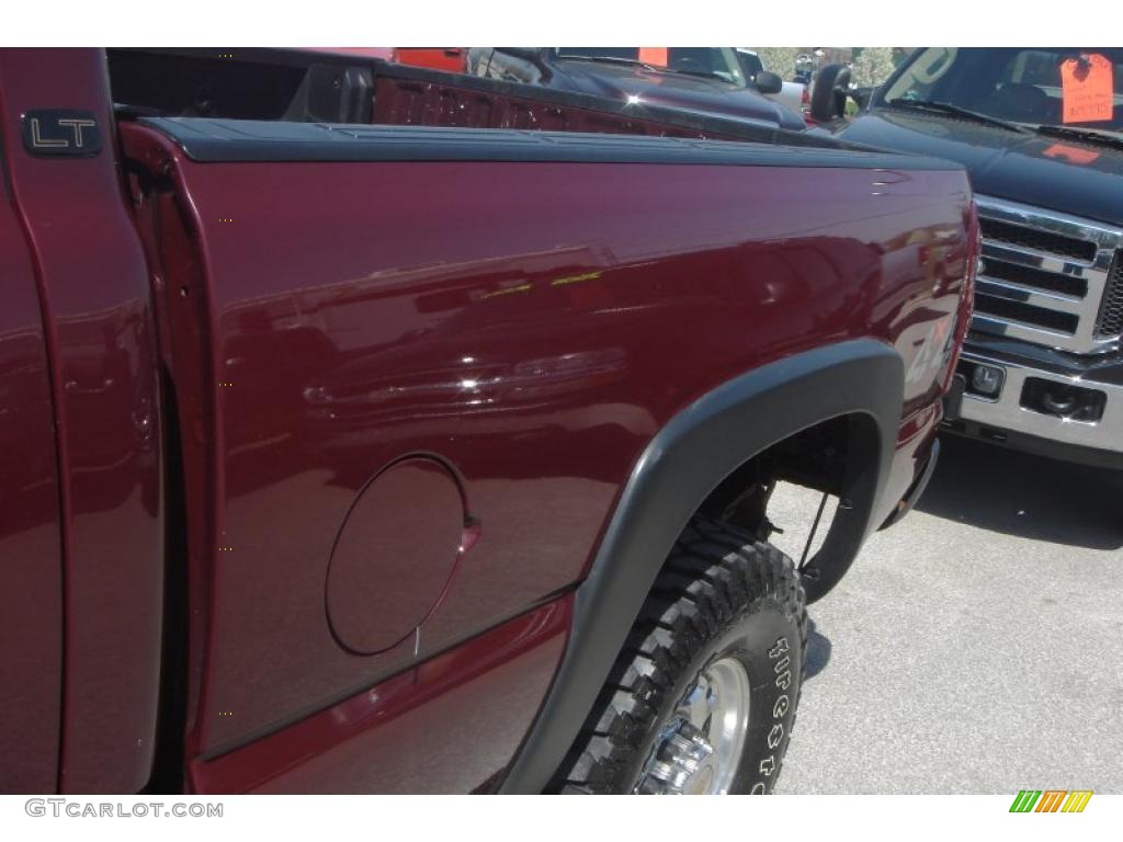 2003 Silverado 2500HD LT Crew Cab 4x4 - Dark Carmine Red Metallic / Dark Charcoal photo #25