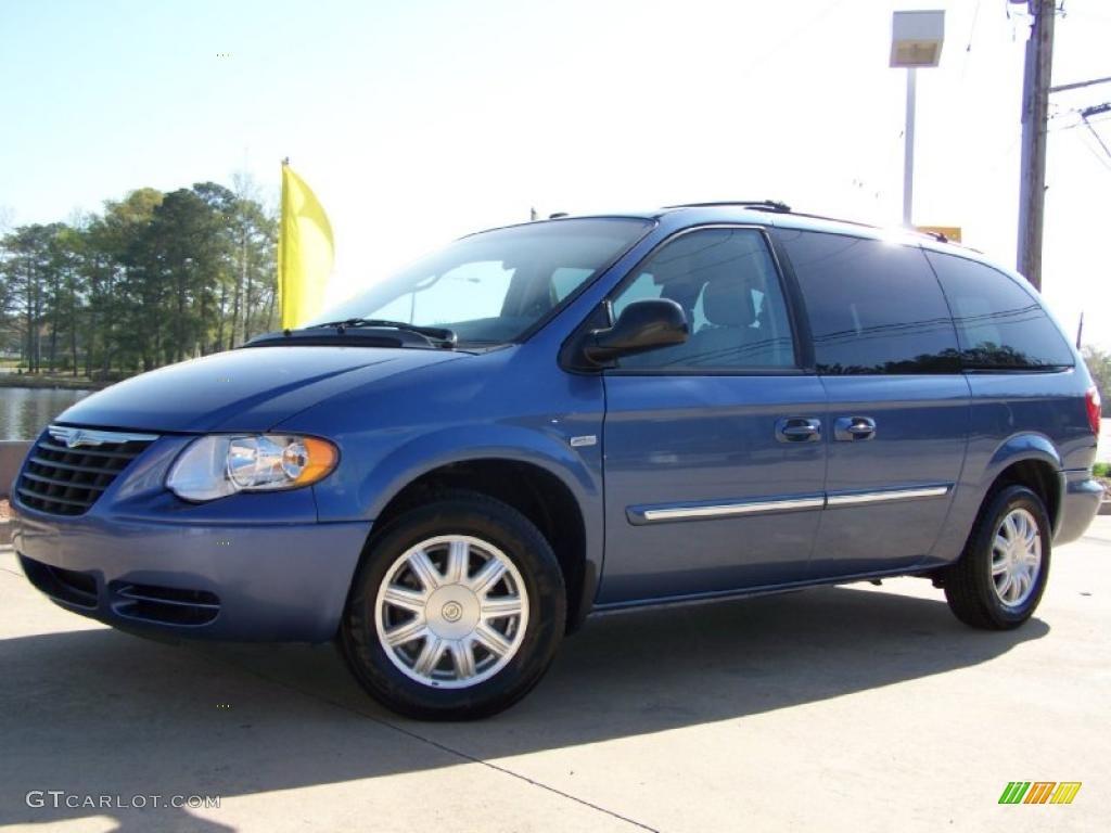 2007 Town & Country Touring - Marine Blue Pearl / Medium Slate Gray photo #1