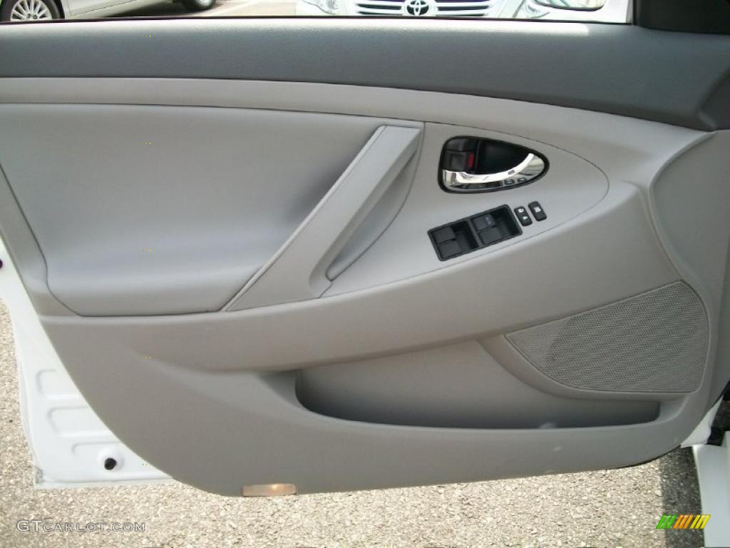 2008 Camry Hybrid - Super White / Ash photo #6