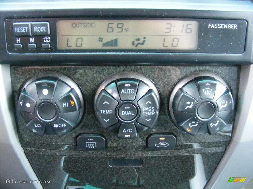 2004 4Runner Limited 4x4 - Galactic Gray Mica / Stone photo #21