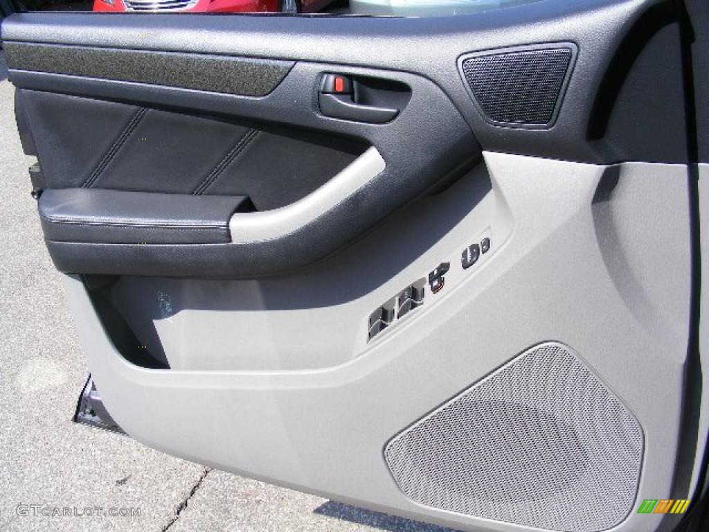 2004 4Runner Limited 4x4 - Galactic Gray Mica / Stone photo #23