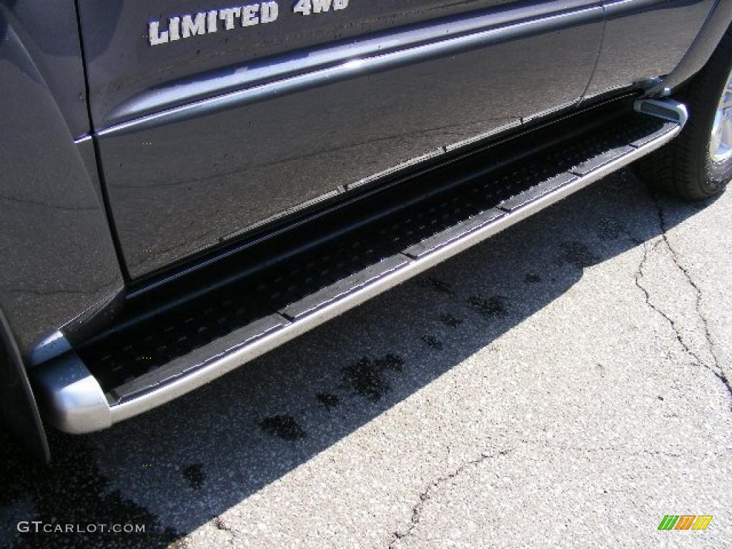 2004 4Runner Limited 4x4 - Galactic Gray Mica / Stone photo #28