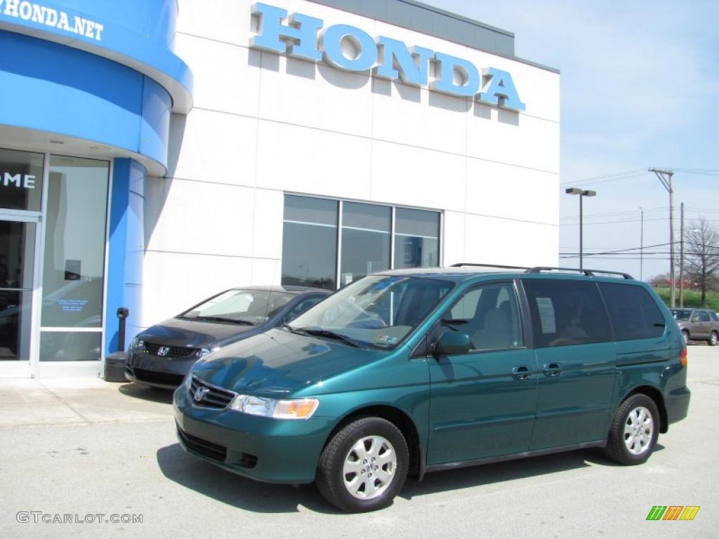 Evergreen Pearl Honda Odyssey