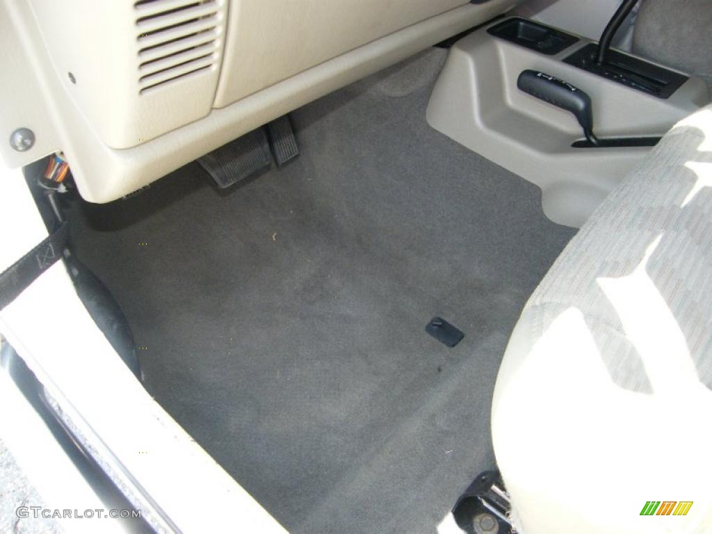 2004 Wrangler Rubicon 4x4 - Stone White / Dark Slate Gray photo #18