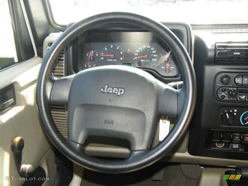 2004 Wrangler Rubicon 4x4 - Stone White / Dark Slate Gray photo #22