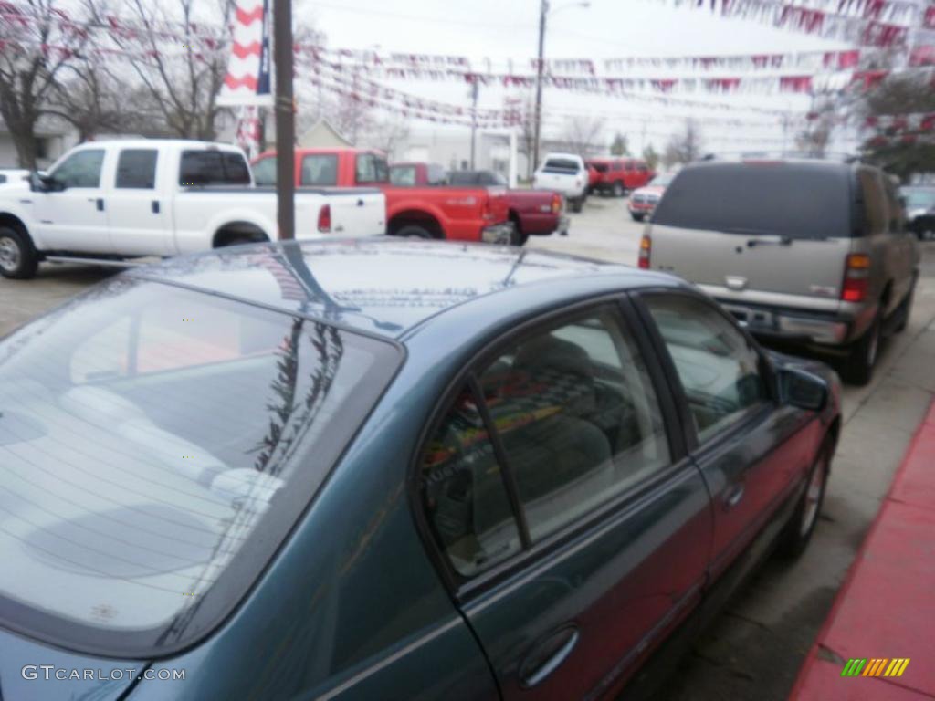 1999 Malibu LS Sedan - Medium Opal Blue Metallic / Medium Gray photo #28