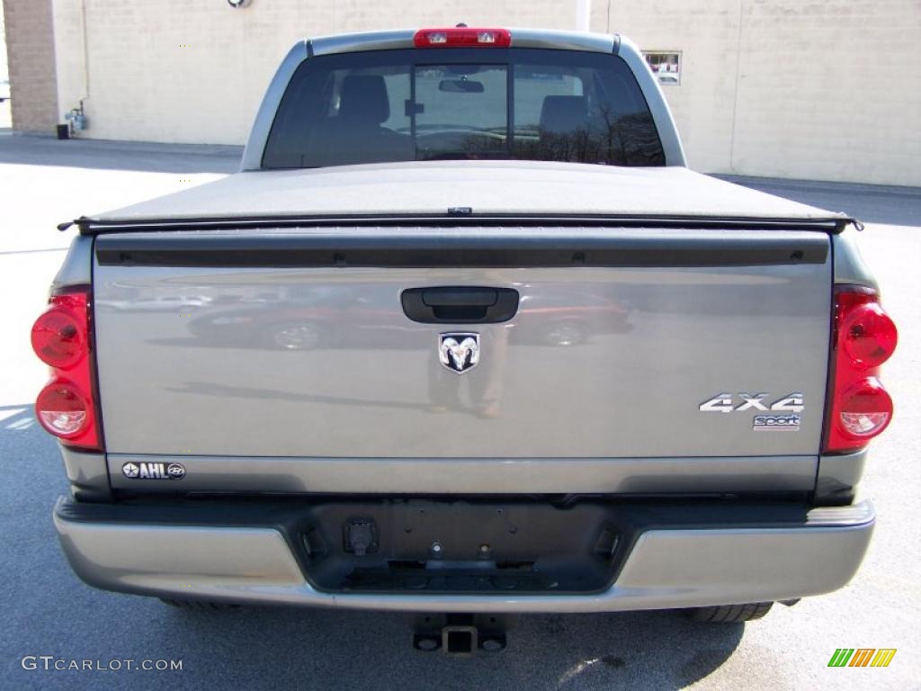 2007 Ram 1500 Sport Quad Cab 4x4 - Mineral Gray Metallic / Medium Slate Gray photo #7