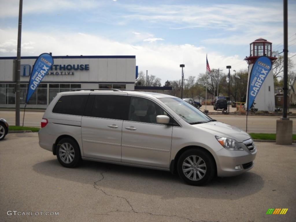 Silver Pearl Metallic Honda Odyssey