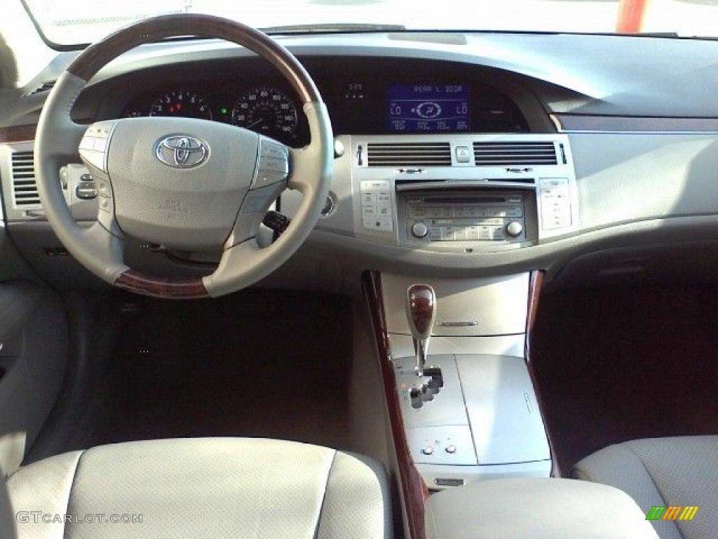 2008 Avalon Limited - Classic Silver Metallic / Ash Gray photo #5