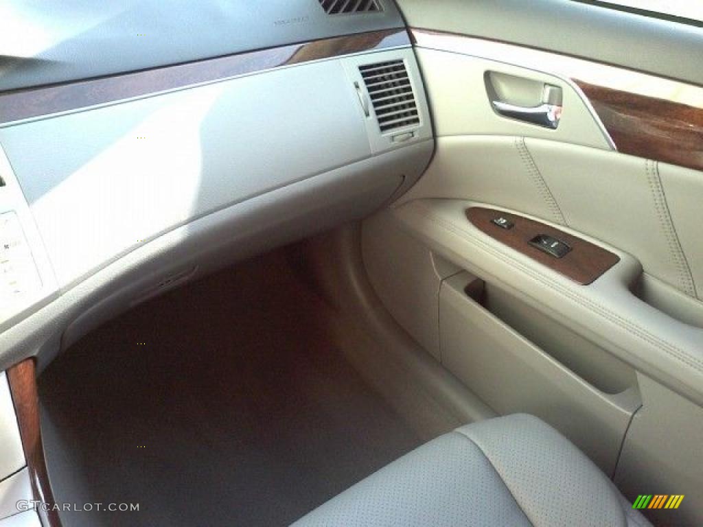 2008 Avalon Limited - Classic Silver Metallic / Ash Gray photo #11