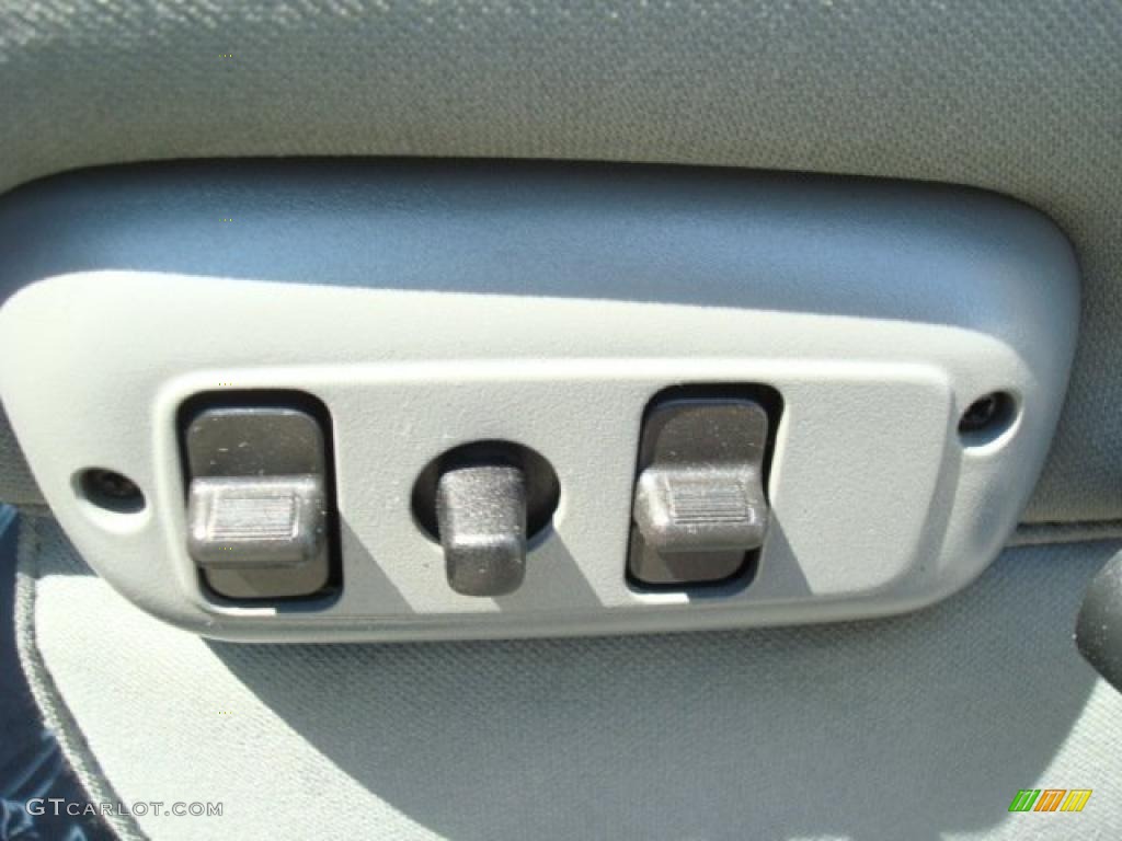 2007 Ram 1500 SLT Mega Cab 4x4 - Bright Silver Metallic / Medium Slate Gray photo #17