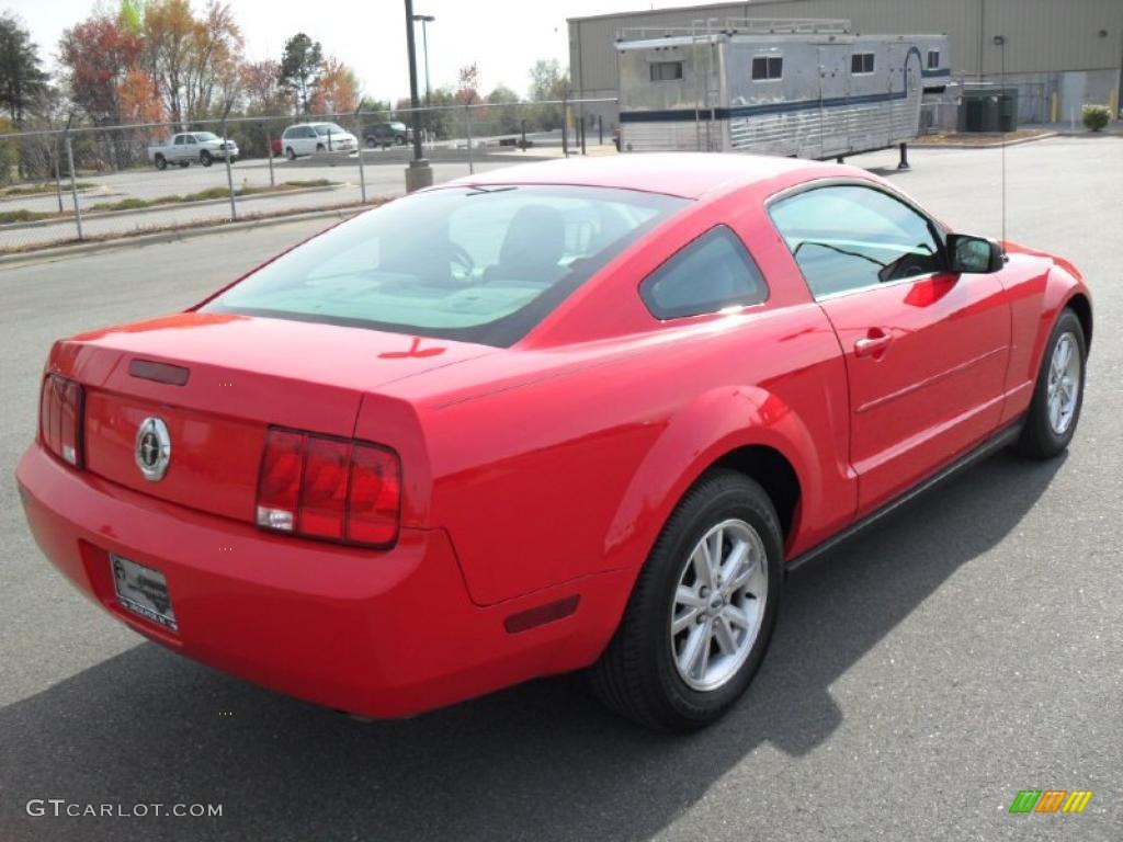 2008 Mustang V6 Premium Coupe - Torch Red / Light Graphite photo #4