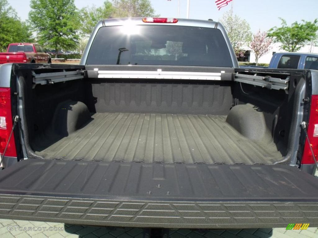 2007 Silverado 1500 LTZ Crew Cab - Blue Granite Metallic / Ebony Black photo #17