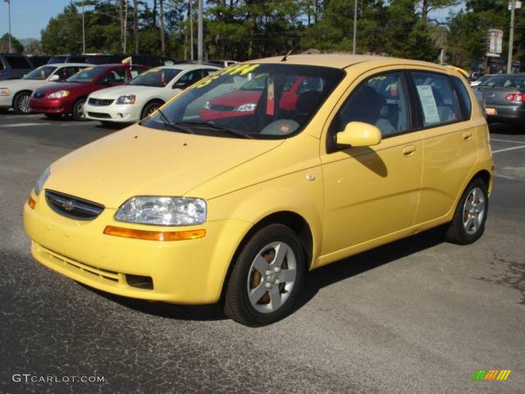 2005 Aveo LS Hatchback - Summer Yellow / Gray photo #1
