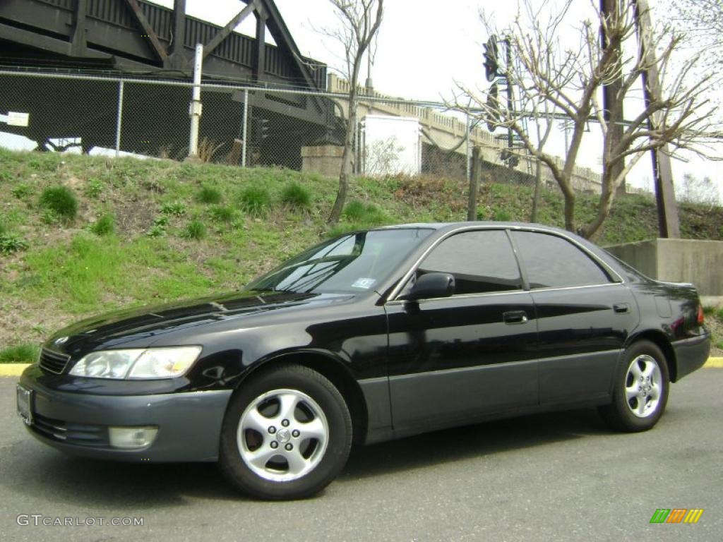1998 ES 300 - Black / Black photo #1