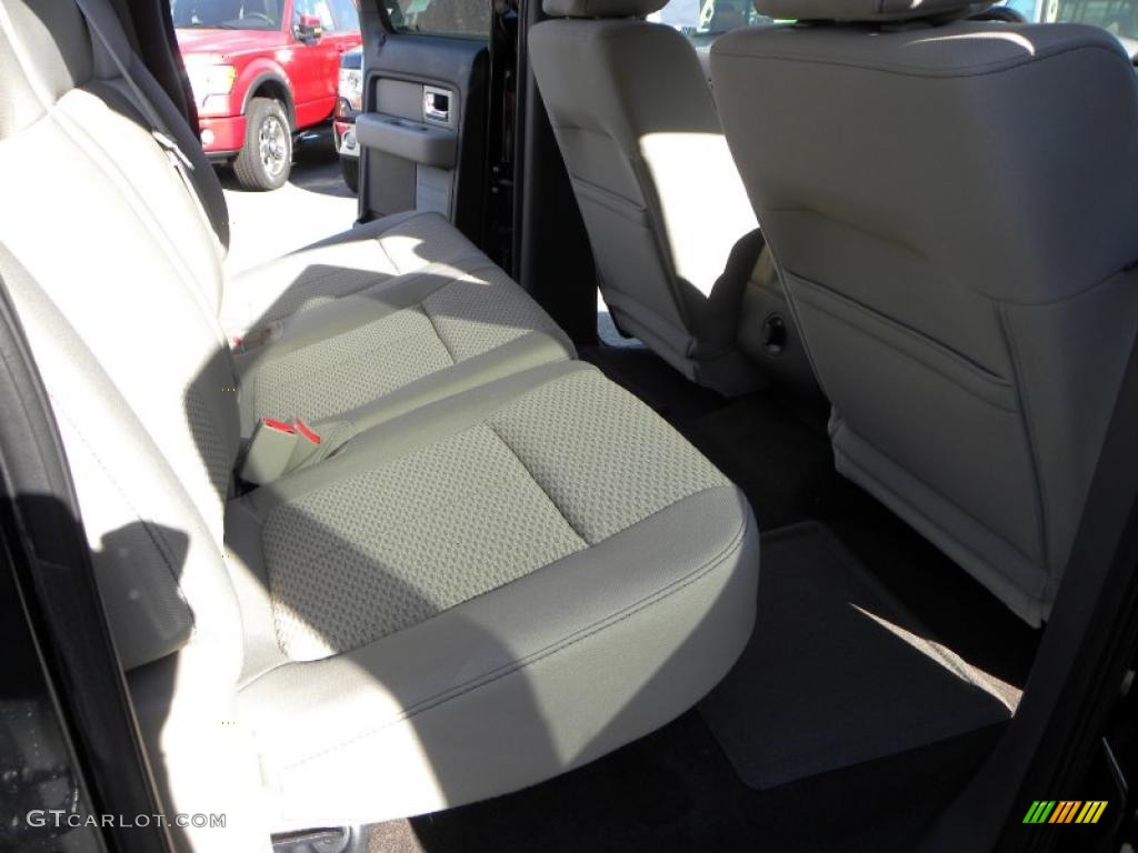 2010 F150 XLT SuperCrew 4x4 - Tuxedo Black / Medium Stone photo #10