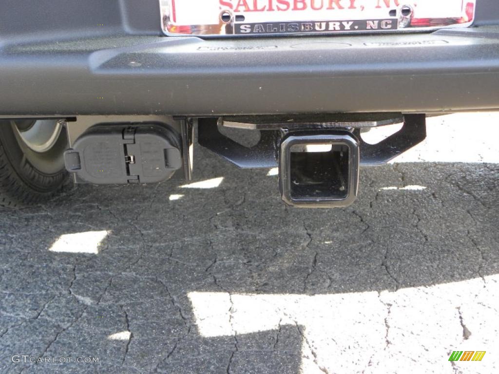 2010 F150 XLT SuperCrew 4x4 - Tuxedo Black / Medium Stone photo #17