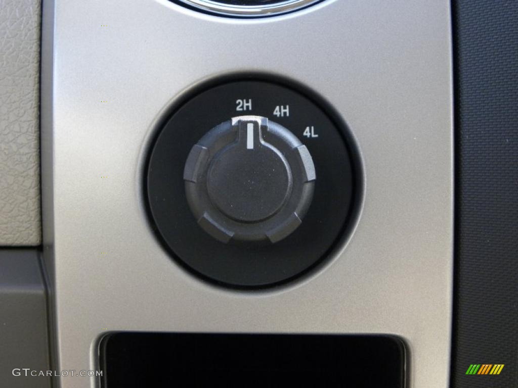 2010 F150 XLT SuperCrew 4x4 - Tuxedo Black / Medium Stone photo #26