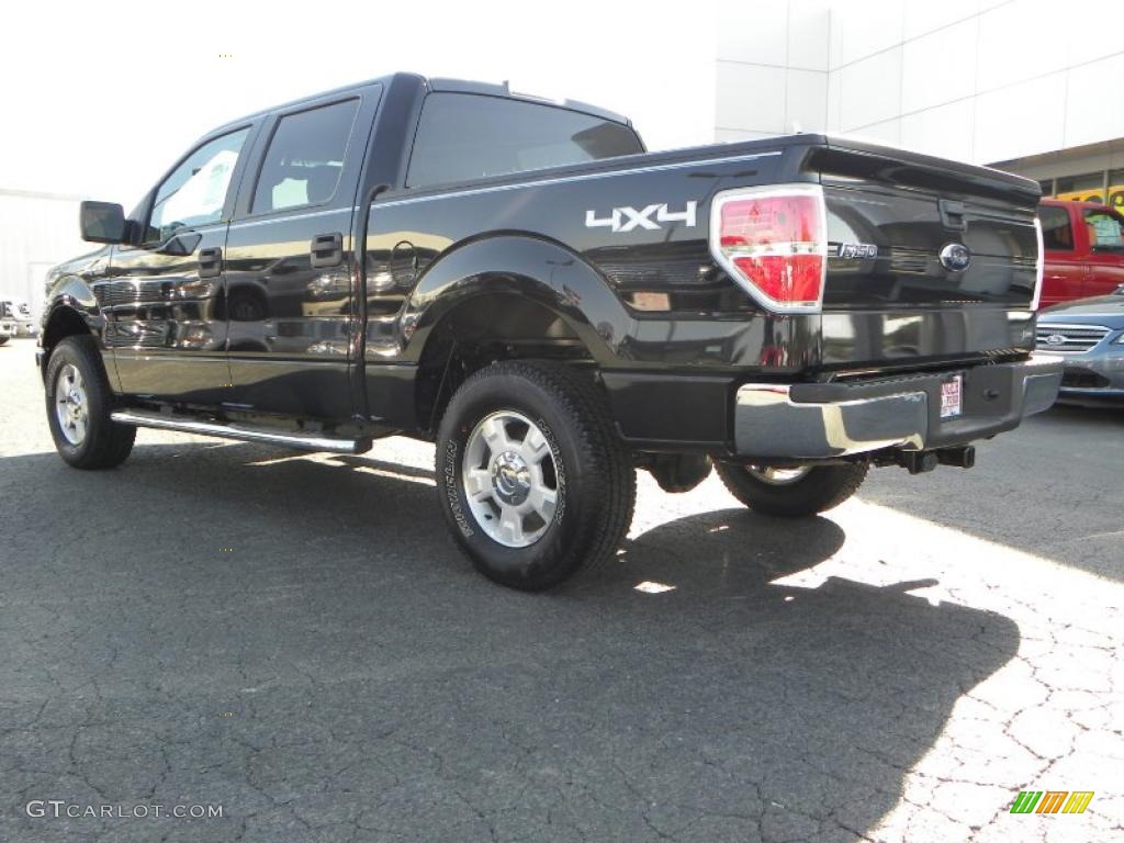 2010 F150 XLT SuperCrew 4x4 - Tuxedo Black / Medium Stone photo #31