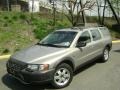 2001 Moondust Volvo V70 XC AWD  photo #2