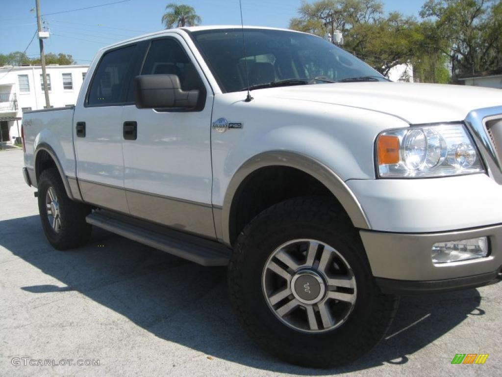 2005 F150 Lariat SuperCrew 4x4 - Oxford White / Castano Brown Leather photo #3