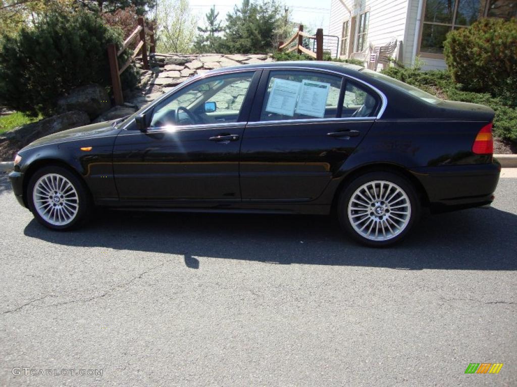 2003 3 Series 330xi Sedan - Jet Black / Sand photo #2