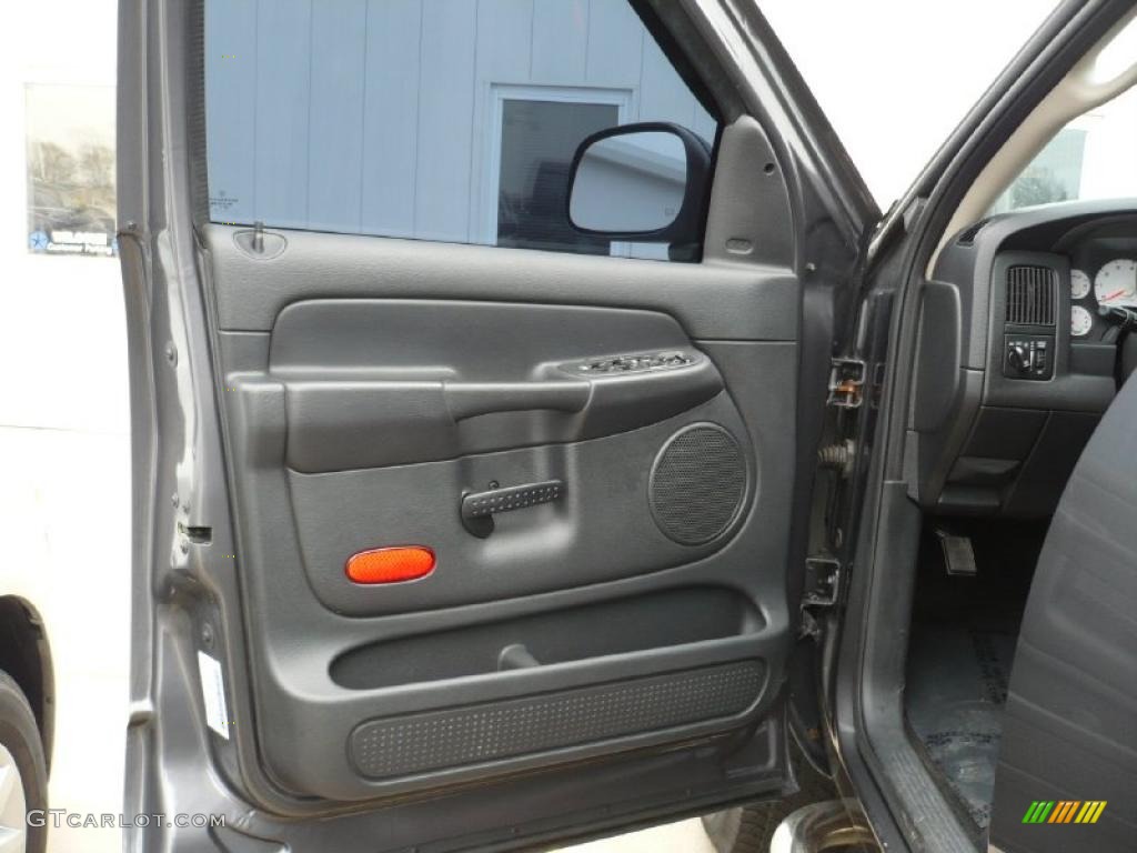 2004 Ram 1500 SLT Quad Cab 4x4 - Graphite Metallic / Dark Slate Gray photo #17