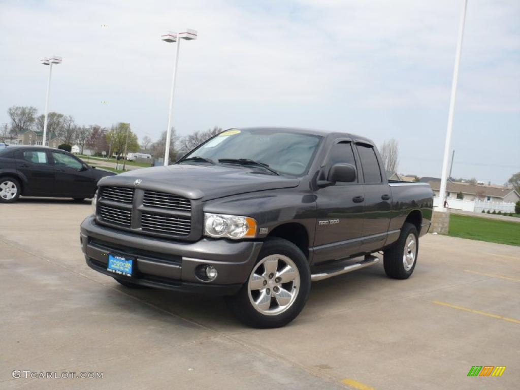 2004 Ram 1500 SLT Quad Cab 4x4 - Graphite Metallic / Dark Slate Gray photo #26