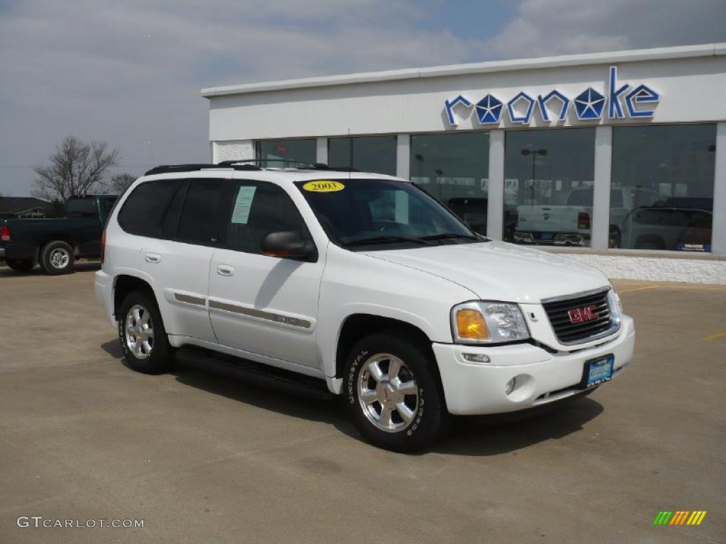 2003 Envoy SLT 4x4 - Summit White / Dark Pewter photo #2