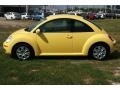 2010 Sunflower Yellow Volkswagen New Beetle 2.5 Coupe  photo #4