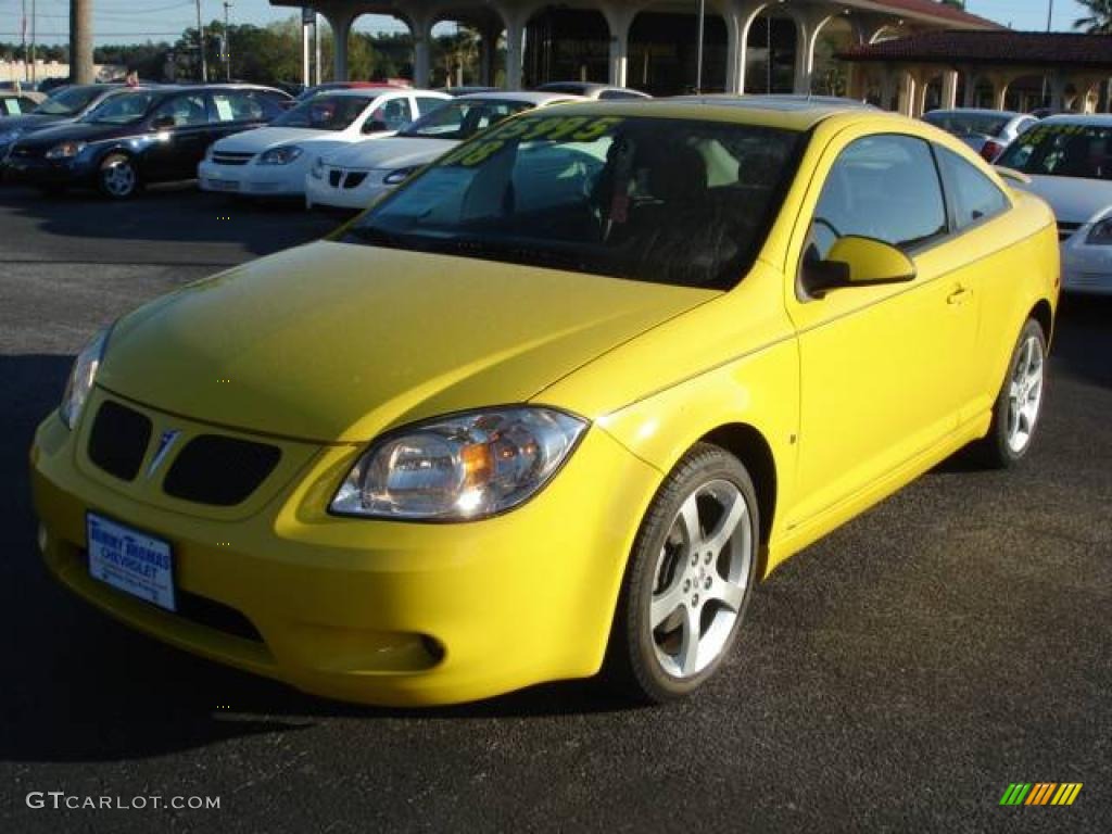 2008 G5 GT - Competition Yellow / Ebony photo #1