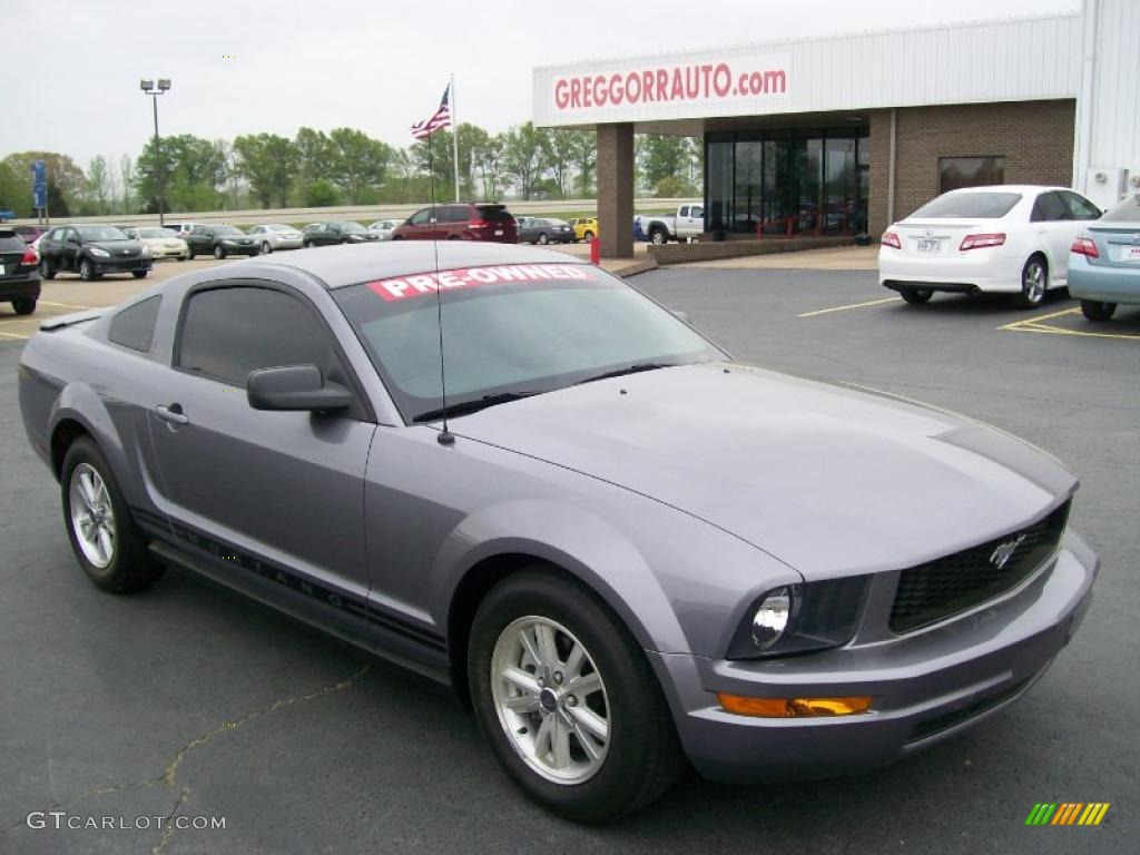 2007 Mustang V6 Deluxe Coupe - Tungsten Grey Metallic / Charcoal photo #1