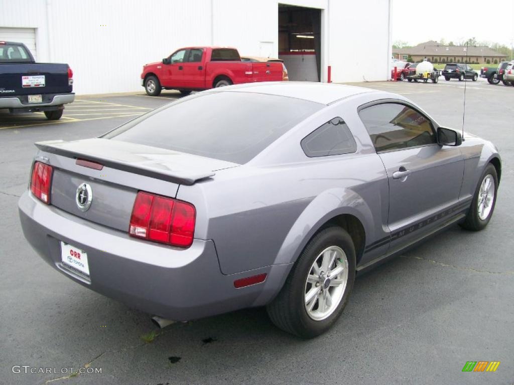 2007 Mustang V6 Deluxe Coupe - Tungsten Grey Metallic / Charcoal photo #4