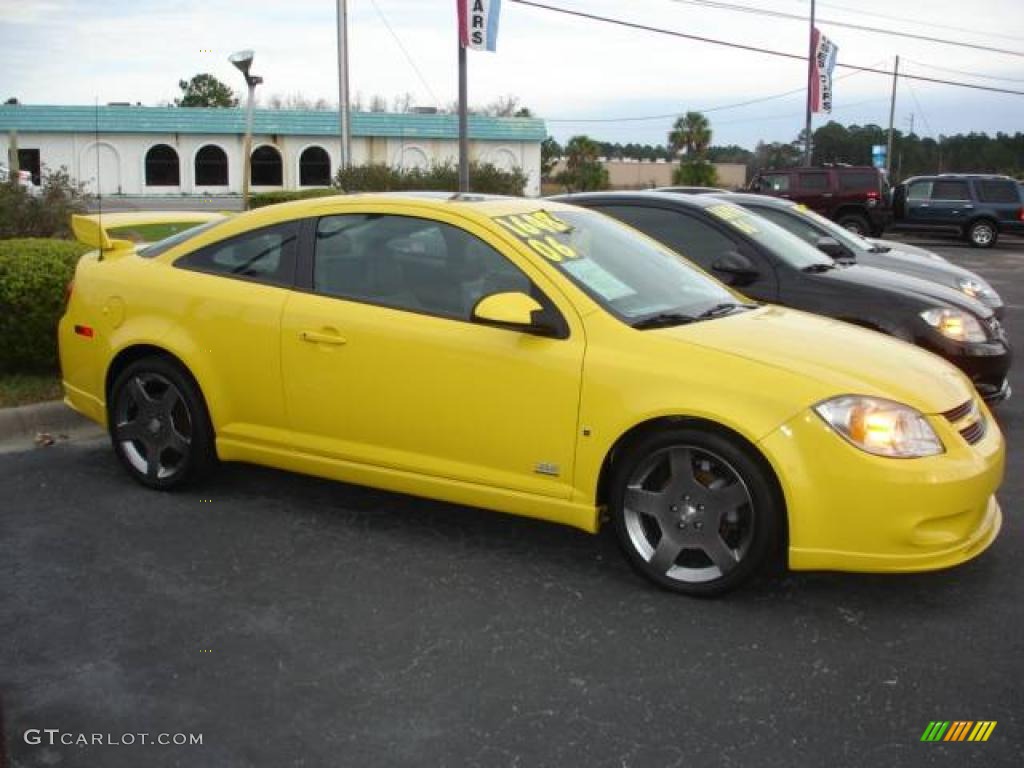 2006 Cobalt SS Supercharged Coupe - Rally Yellow / Ebony photo #4