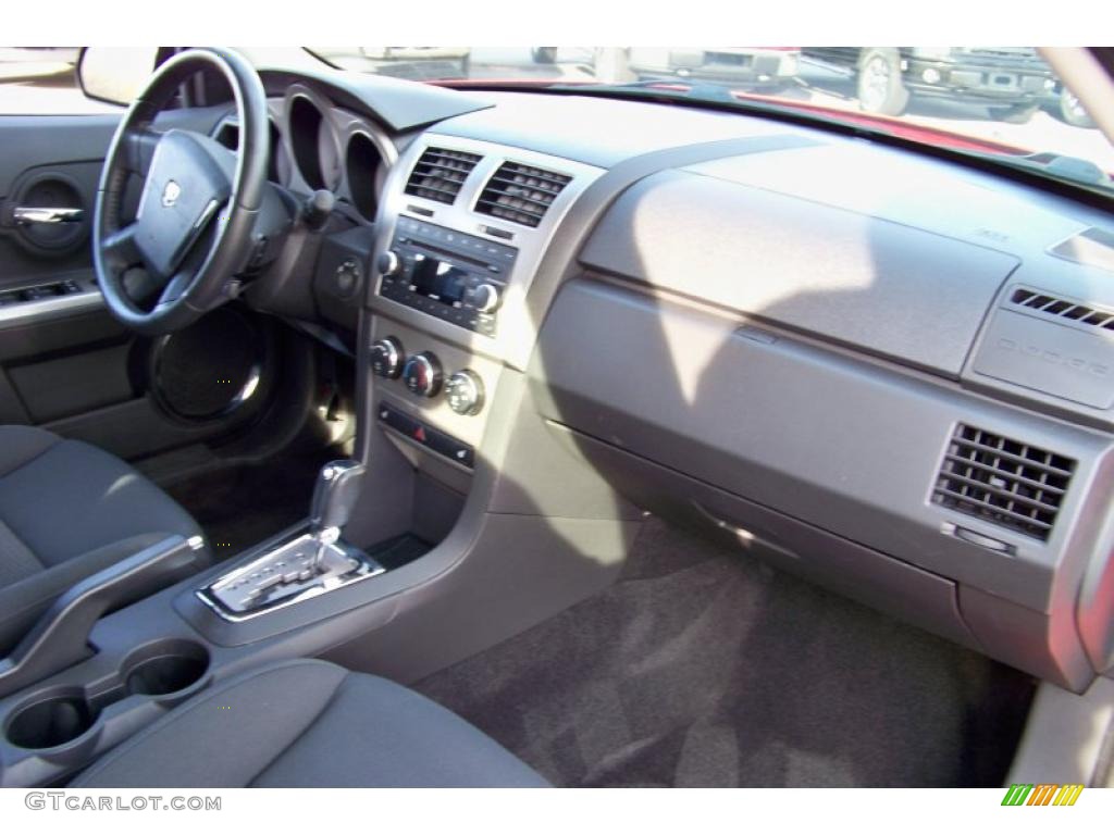 2009 Avenger R/T - Tor Red / Dark Slate Gray photo #20