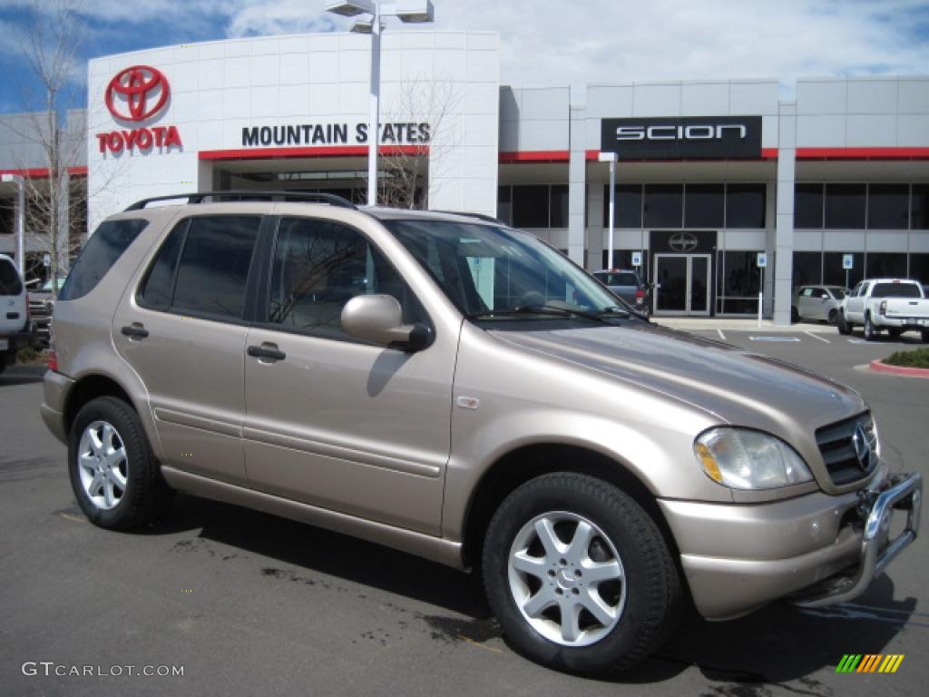 2001 Desert Silver Metallic MercedesBenz ML 430 4Matic 28196114