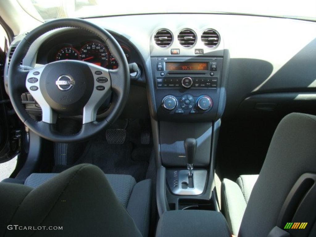 2009 Altima 2.5 S Coupe - Super Black / Charcoal photo #13