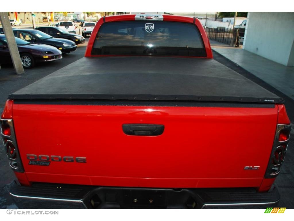 2004 Ram 1500 SLT Quad Cab - Flame Red / Dark Slate Gray photo #16