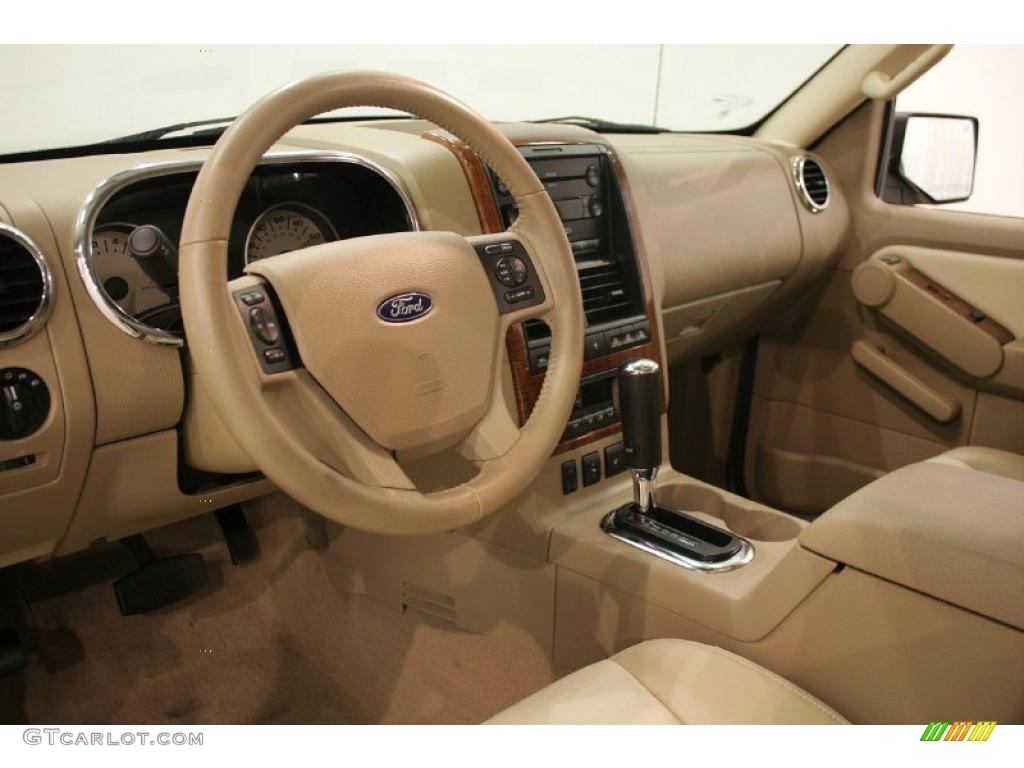 2007 Explorer Eddie Bauer 4x4 - Dark Blue Pearl Metallic / Camel photo #13