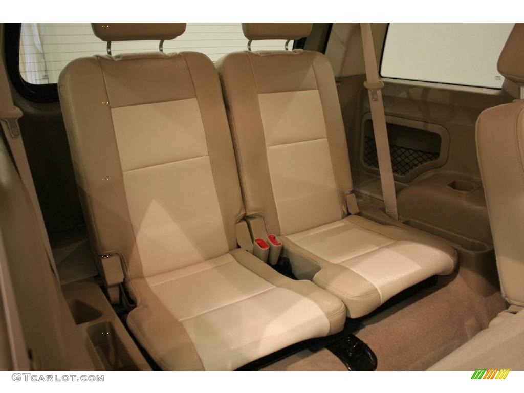 2007 Explorer Eddie Bauer 4x4 - Dark Blue Pearl Metallic / Camel photo #22