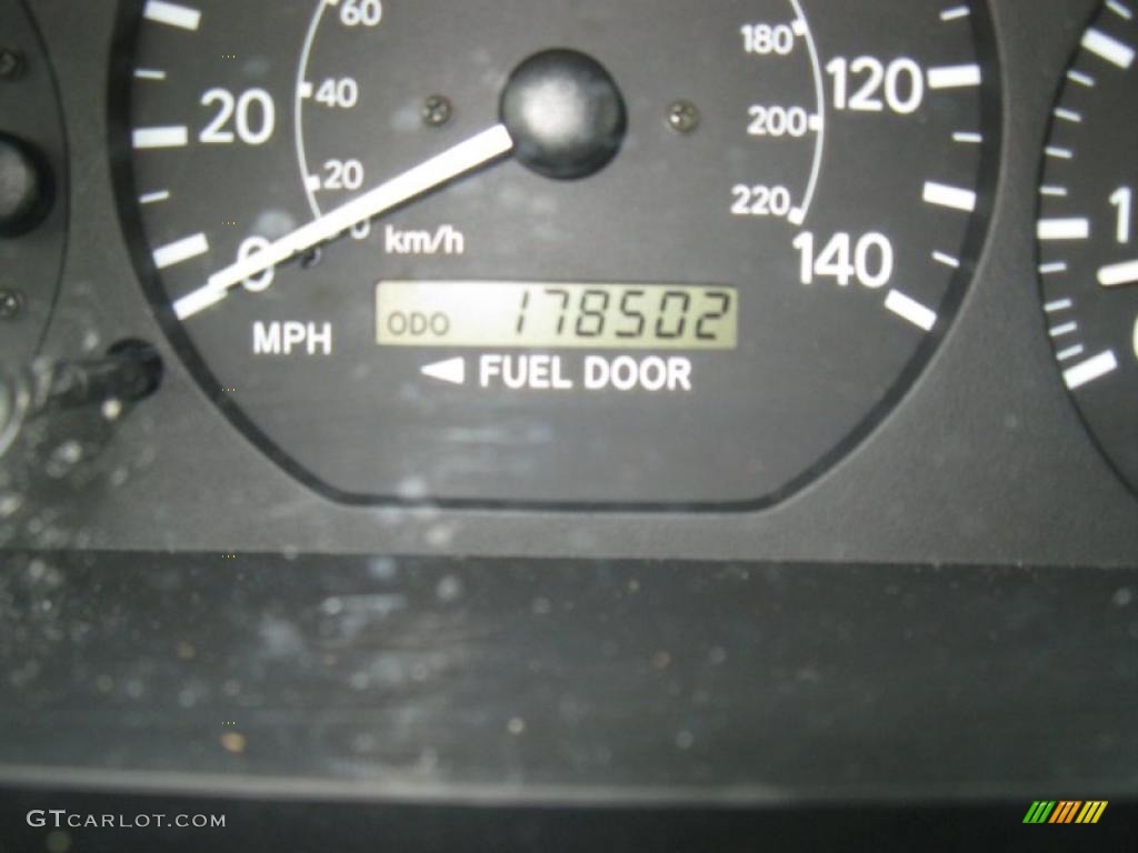 2001 Camry CE - Black / Gray photo #16