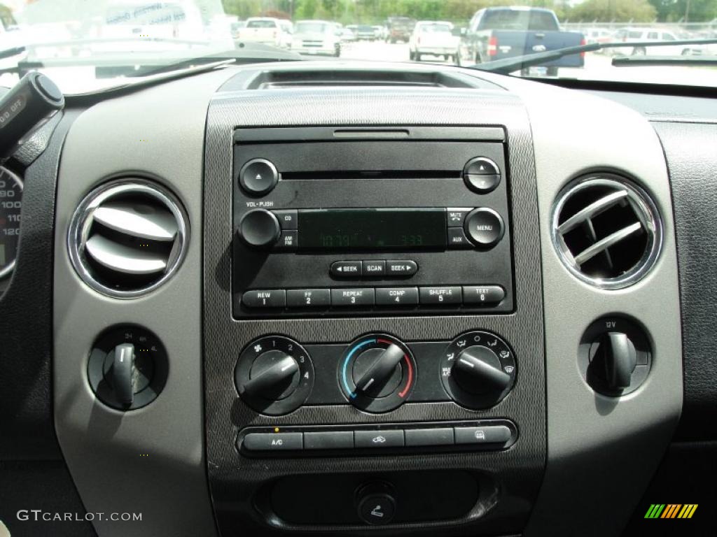 2005 F150 FX4 SuperCrew 4x4 - Silver Metallic / Medium Flint Grey photo #41