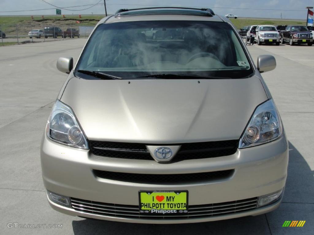 2005 Sienna XLE - Desert Sand Mica / Taupe photo #8