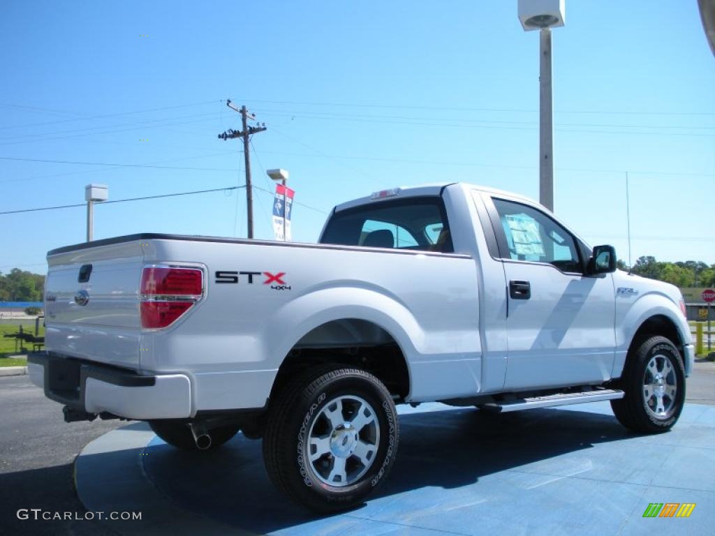 2010 F150 STX Regular Cab 4x4 - Oxford White / Medium Stone photo #3