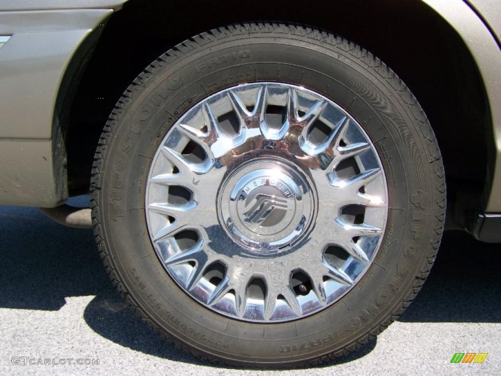 2004 Grand Marquis GS - Arizona Beige Metallic / Medium Parchment photo #8