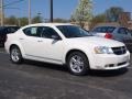 Stone White - Avenger SXT Photo No. 2